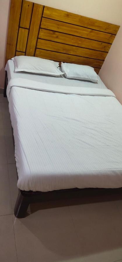 J J Residency Hotell Pondicherry Eksteriør bilde