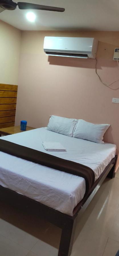 J J Residency Hotell Pondicherry Eksteriør bilde