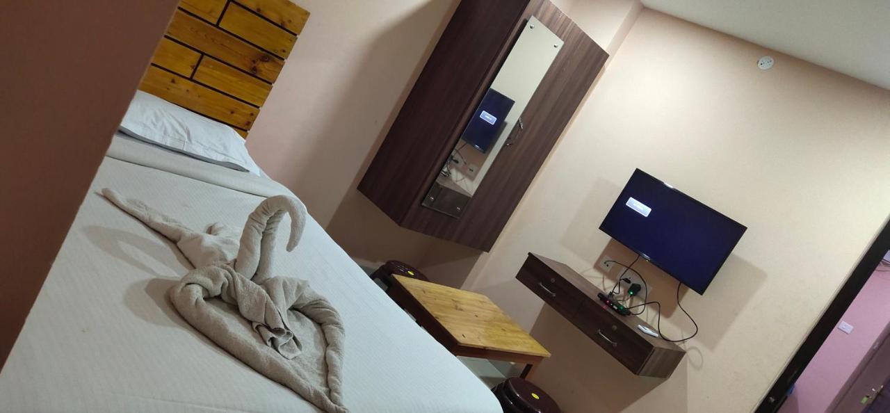 J J Residency Hotell Pondicherry Eksteriør bilde