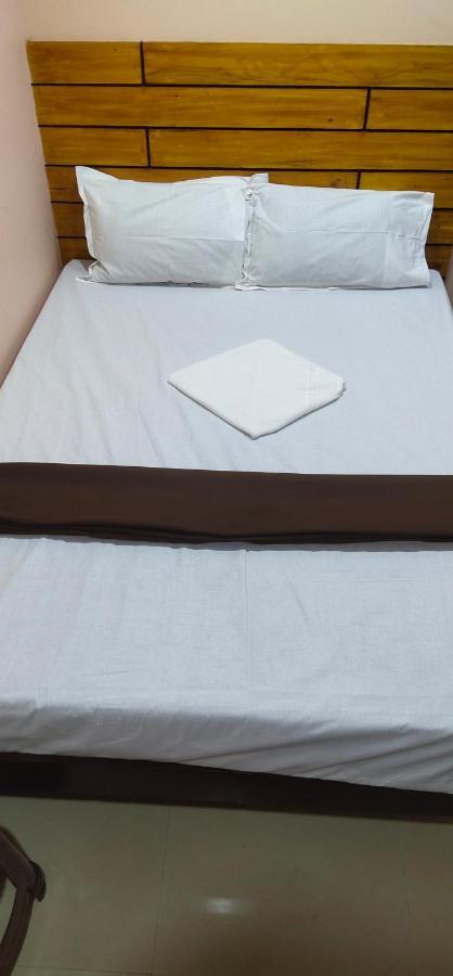 J J Residency Hotell Pondicherry Eksteriør bilde