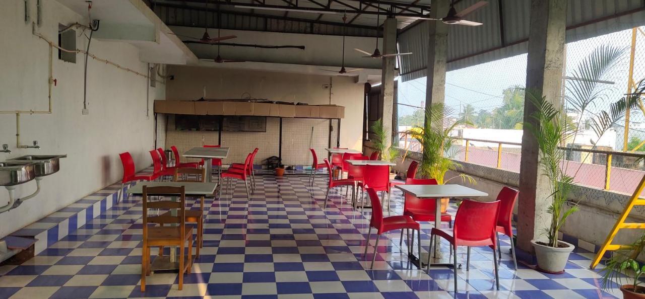 J J Residency Hotell Pondicherry Eksteriør bilde