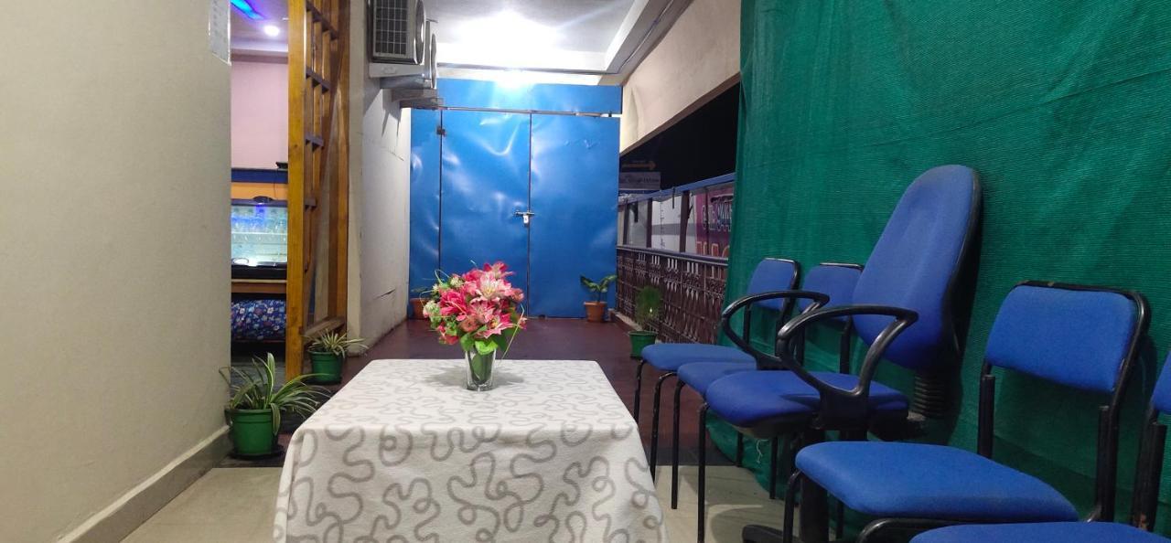 J J Residency Hotell Pondicherry Eksteriør bilde