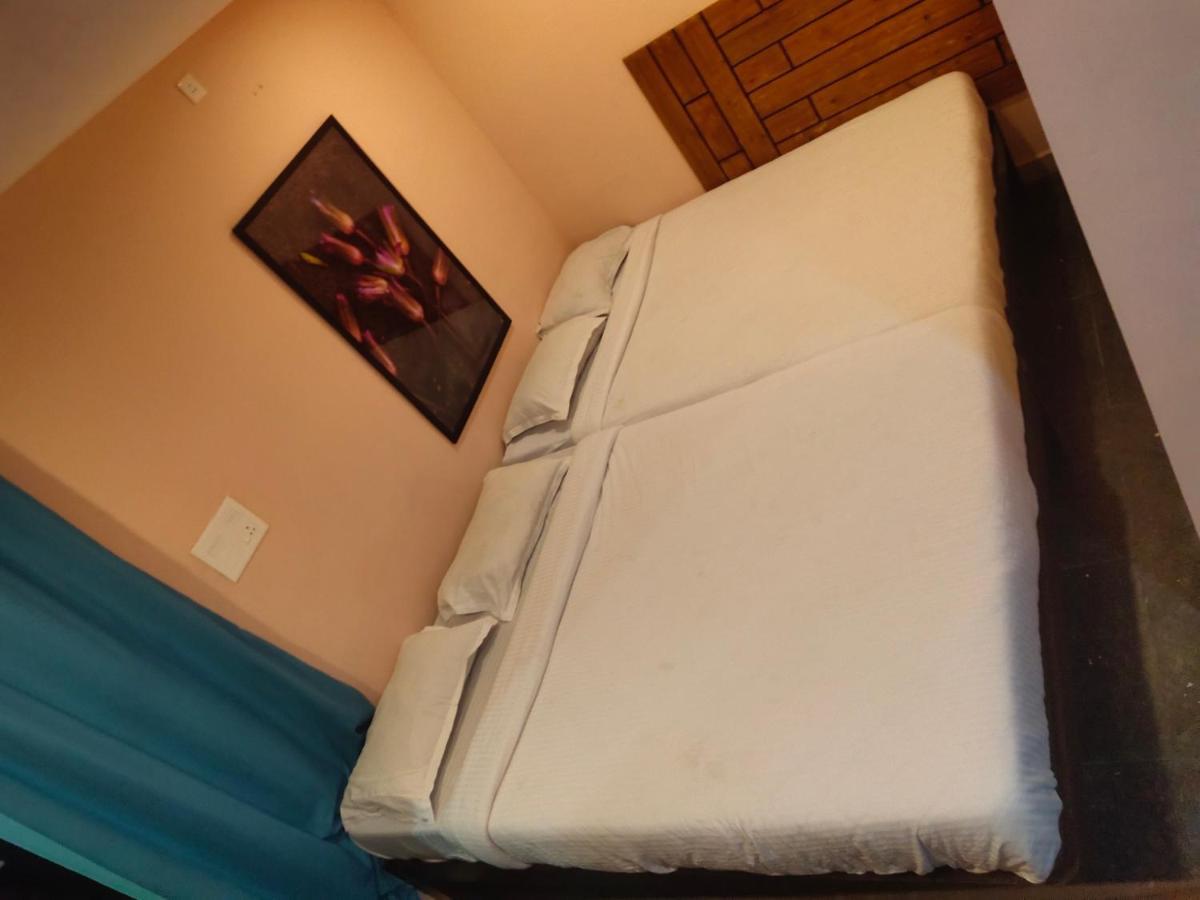 J J Residency Hotell Pondicherry Eksteriør bilde